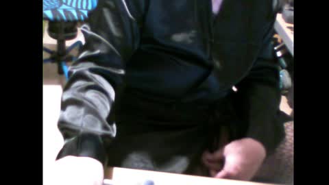 Em online show from 18, 4, 2026