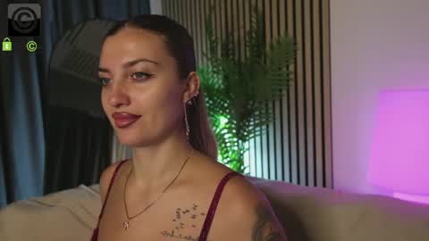 Ema Reese online show from 12, 7, 2026