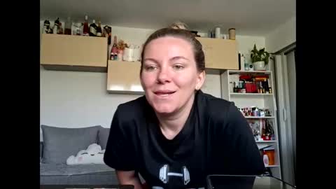 Snapshot of emanuel_berta chatting on 15, 5, 2026 emanuel_berta online show from 15, 5, 2026