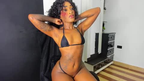 Snapshot of emattaylor chatting on 12, 9, 2025 . online show from 12, 9, 2025