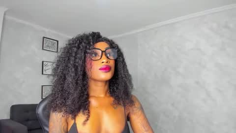 Snapshot of emattaylor chatting on 25, 2, 2026 . online show from 25, 2, 2026