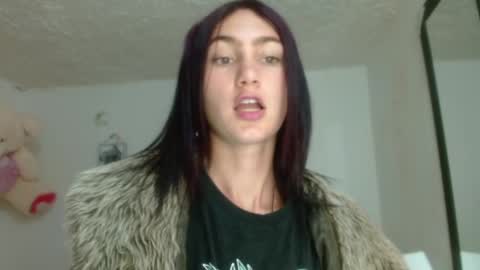 ember57607 online show from 2, 2, 2025