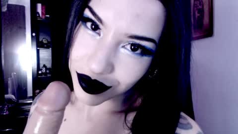 Emerald Black online show from 2, 5, 2026