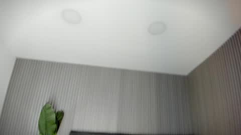 emelie_89 online show from 8, 5, 2026