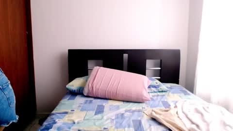 emely_sexx online show from 30, 12, 2024