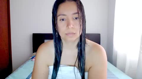 Snapshot of emely_sexx chatting on 24, 10, 2025 emely_sexx online show from 24, 10, 2025