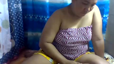 emelybloom123 online show from 5, 3, 2025