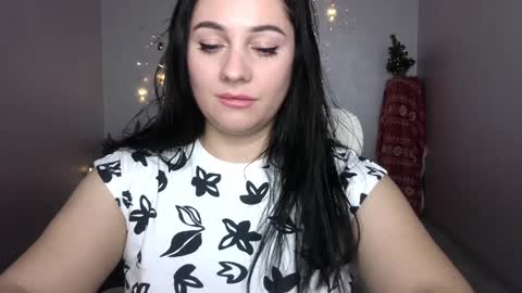 Emely online show from 5, 1, 2025