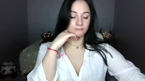 Emely online show from 5, 3, 2025