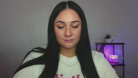 Emely online show from 9, 9, 2025