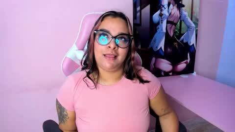 Snapshot of emelymuller chatting on 5, 3, 2026 Emely online show from 5, 3, 2026