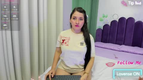 emely ross online show from 22, 2, 2025