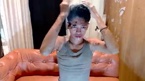 emerald_cummer online show from 27, 11, 2025