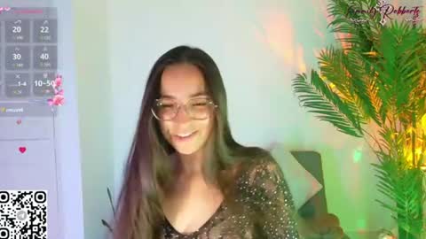 Emmily Roberts online show from 14, 7, 2026