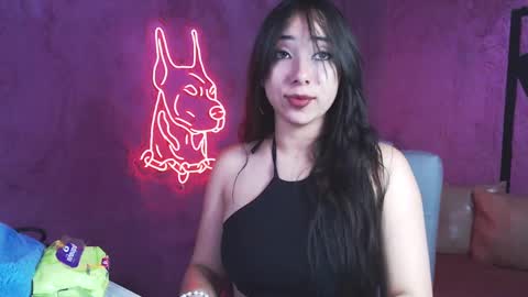 Snapshot of emiantonella_ chatting on 16, 12, 2024 Antonella online show from 16, 12, 2024