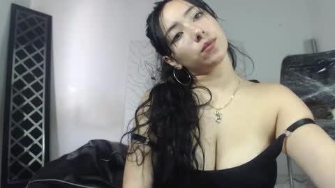 Snapshot of emiantonella_ chatting on 10, 3, 2026 Antonella online show from 10, 3, 2026