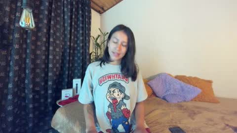 Emilia Gomez online show from 9, 2, 2025