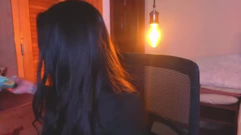 Emilia Gomez online show from 10, 7, 2026