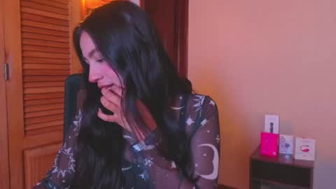 Emilia Gomez online show from 22, 7, 2026