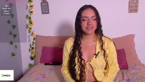 Snapshot of emiily_curly chatting on 21, 5, 2026 Emily online show from 21, 5, 2026