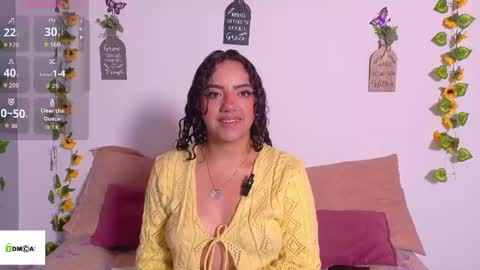 Snapshot of emiily_curly chatting on 26, 5, 2026 Emily online show from 26, 5, 2026