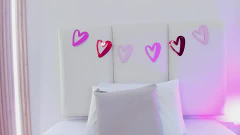 EMILY ROBERTS online show from 14, 2, 2026