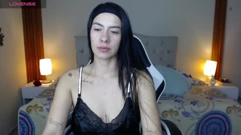 emiily_skinny online show from 22, 4, 2026