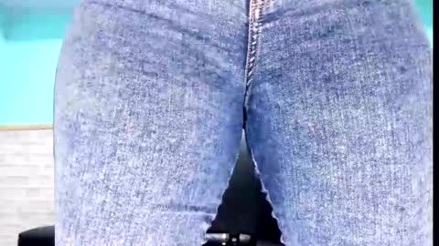 Emily online show from 28, 2, 2025