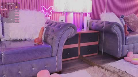 Snapshot of emiiscoot_1 chatting on 7, 12, 2024 Emily online show from 7, 12, 2024