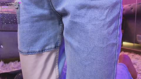 Snapshot of emiiscoot_1 chatting on 16, 12, 2024 Emily online show from 16, 12, 2024