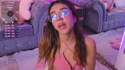 Snapshot of emiiscoot_1 chatting on 17, 1, 2025 Emily online show from 17, 1, 2025