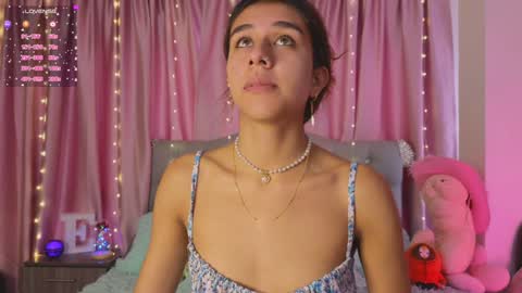 Snapshot of emiiscoot_1 chatting on 28, 1, 2025 Emily online show from 28, 1, 2025