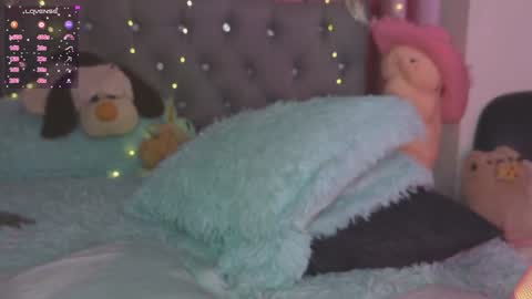 Snapshot of emiiscoot_1 chatting on 30, 1, 2025 Emily online show from 30, 1, 2025