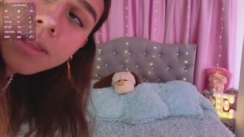 Snapshot of emiiscoot_1 chatting on 4, 2, 2025 Emily online show from 4, 2, 2025