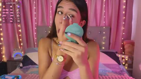 Snapshot of emiiscoot_1 chatting on 21, 2, 2025 Emily online show from 21, 2, 2025