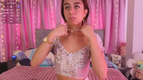 Snapshot of emiiscoot_1 chatting on 1, 3, 2025 Emily online show from 1, 3, 2025