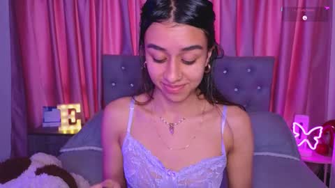 Snapshot of emiiscoot_1 chatting on 30, 10, 2025 Emily online show from 30, 10, 2025