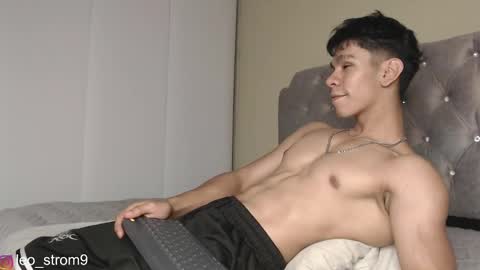 emile_239 online show from 22, 2, 2025