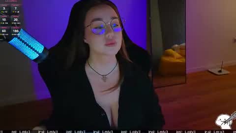 Emili online show from 6, 8, 2026
