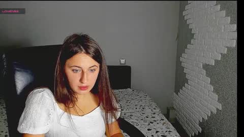 emili77777 online show from 16, 9, 2025