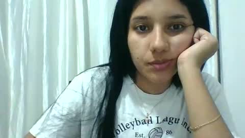 Snapshot of emili_riders chatting on 25, 12, 2024 emili riders online show from 25, 12, 2024