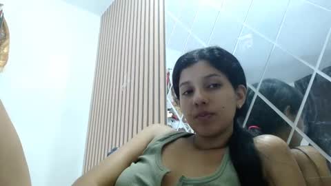 Snapshot of emili_riders chatting on 25, 2, 2025 emili riders online show from 25, 2, 2025