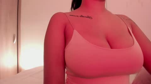 Emilia Big Boobs online show from 15, 12, 2024