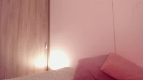 Emilia Big Boobs online show from 2, 1, 2025