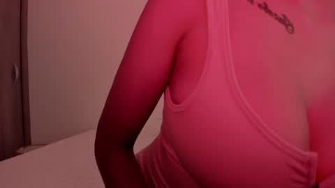 Emilia Big Boobs online show from 31, 1, 2025