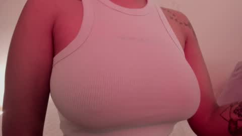 Emilia Big Boobs online show from 1, 2, 2025