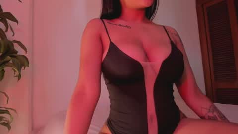 Emilia Big Boobs online show from 24, 2, 2025