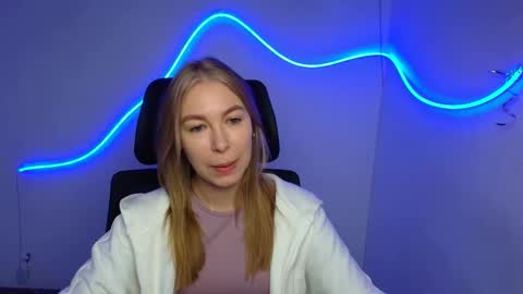 Emilia online show from 24, 9, 2025