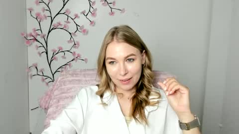 Emilia online show from 25, 7, 2026