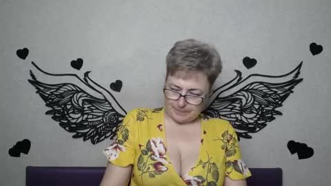 EmiliaGree online show from 15, 4, 2026